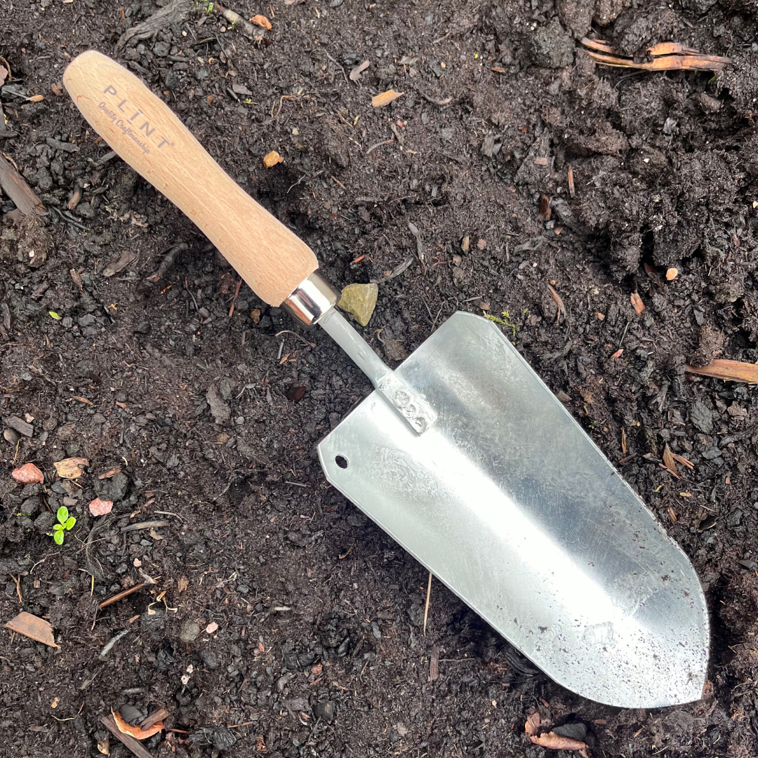 Plant shovel